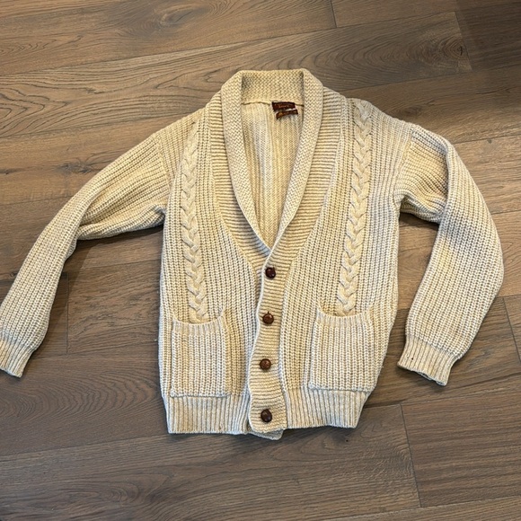 Vintage wool Tan Cable Knit Cardigan with leather buttons by preferred stock - Picture 13 of 15